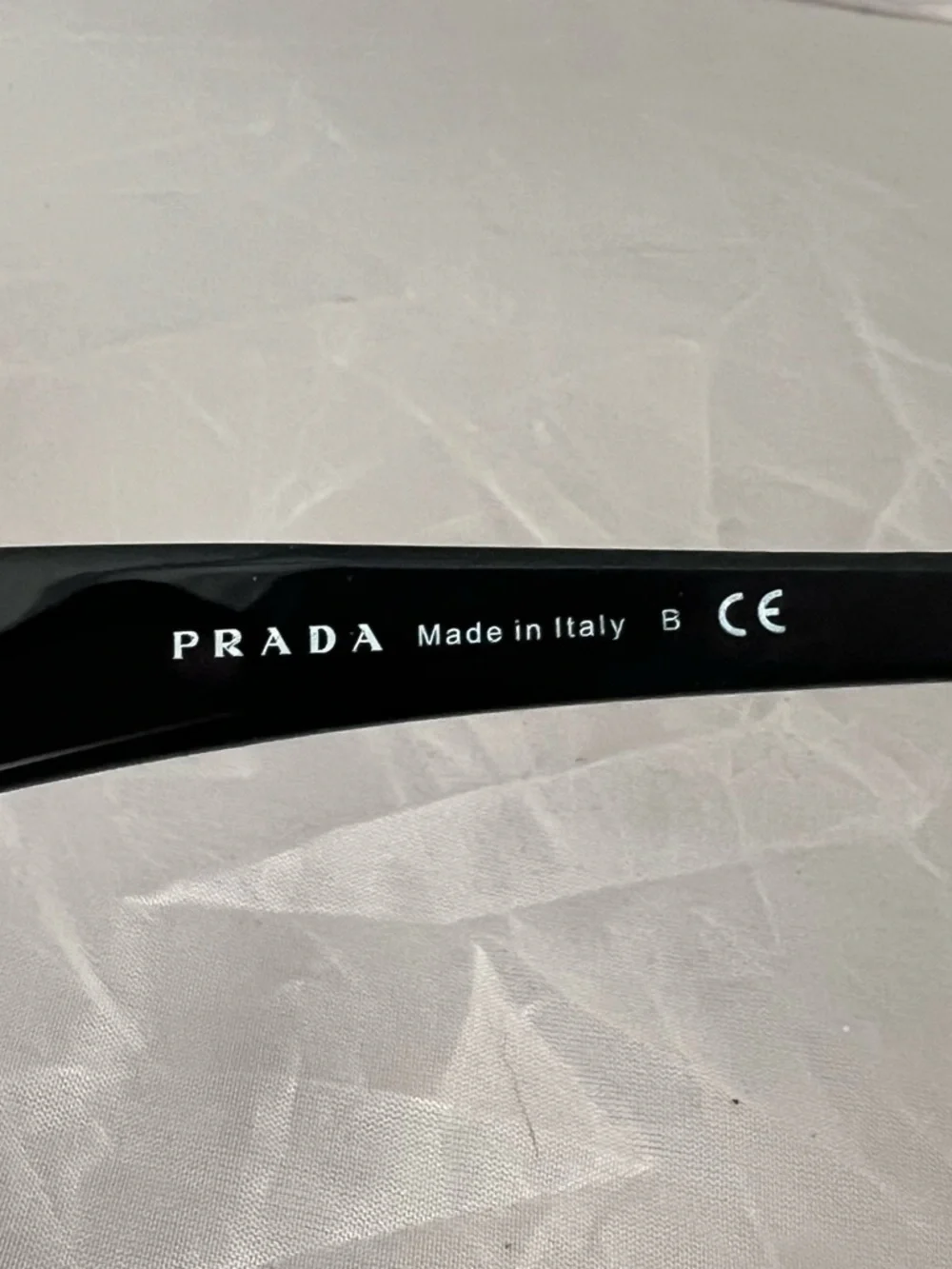 💕 PRADA Butterfly Frame Sunglasses Black 61- 15 SPR 18I (Damaged) - Picture 7 of 11